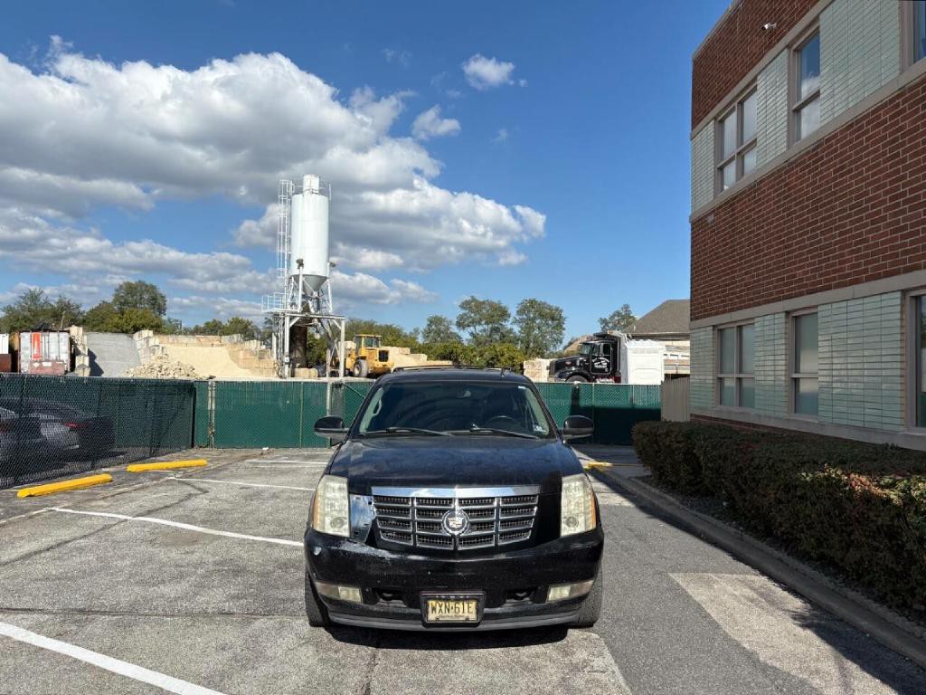 2007 Cadillac Escalade Image 3