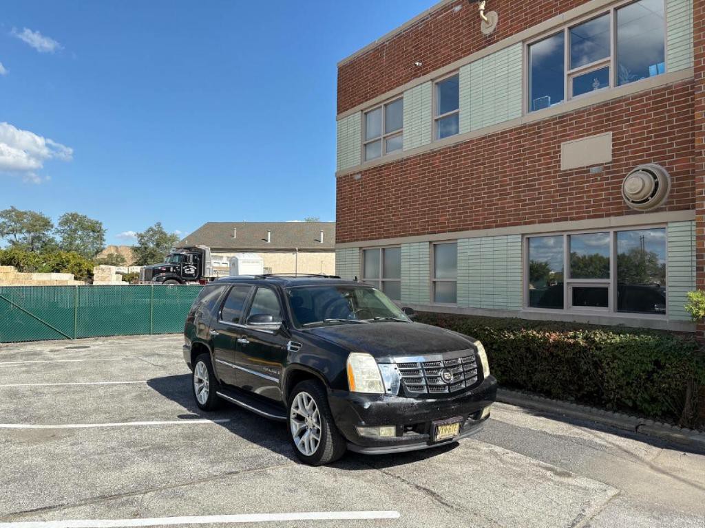 2007 Cadillac Escalade Image 9