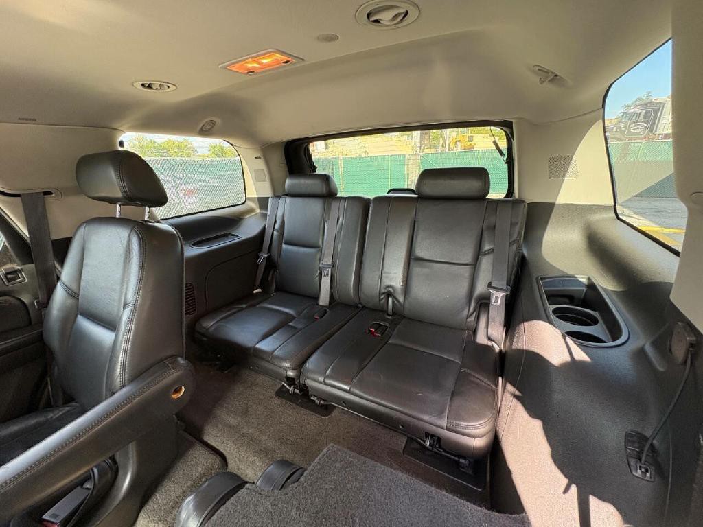 2007 Cadillac Escalade Image 19