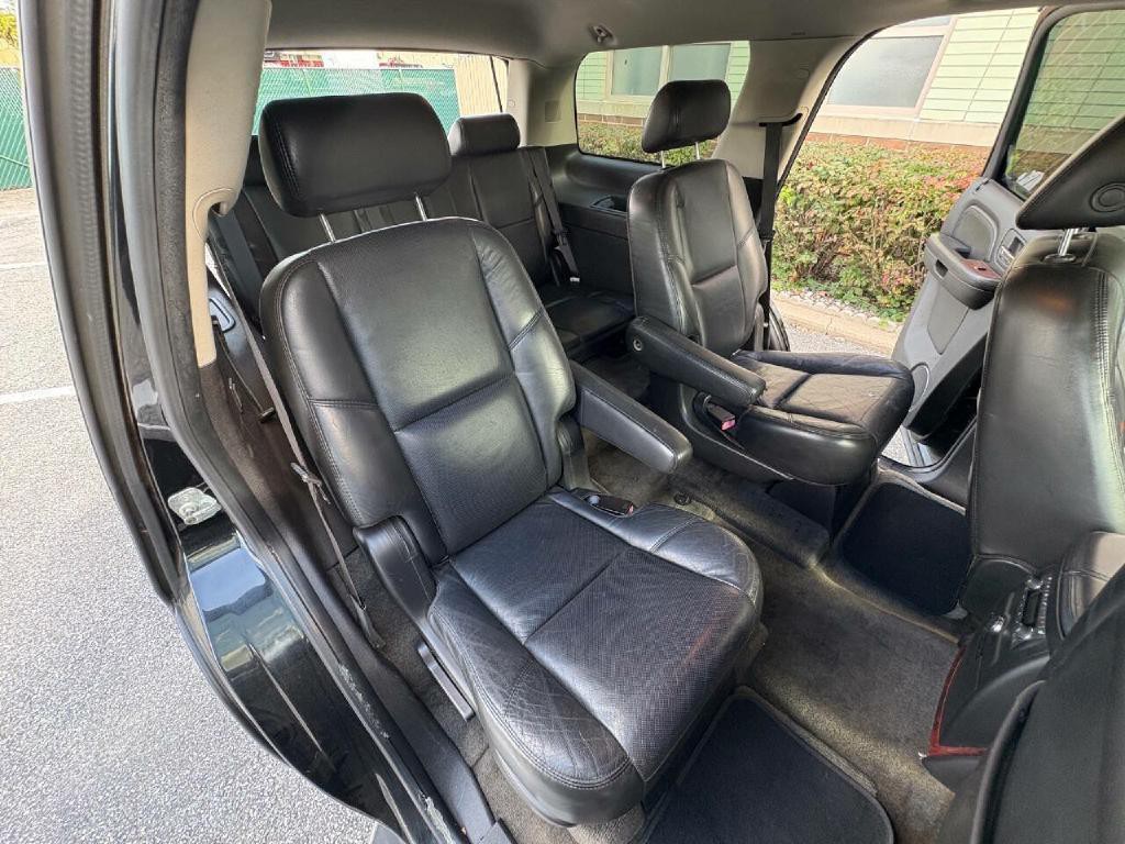 2007 Cadillac Escalade Image 31