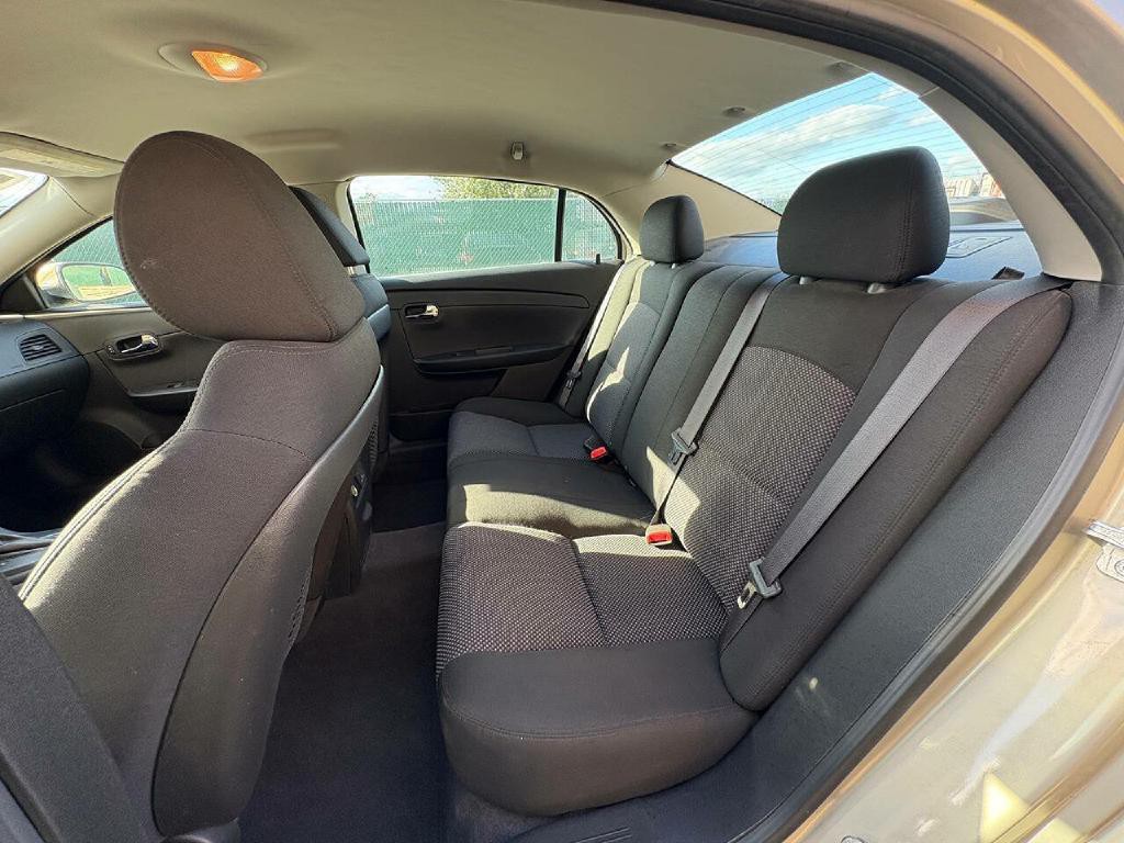 2012 Chevrolet Malibu Image 15