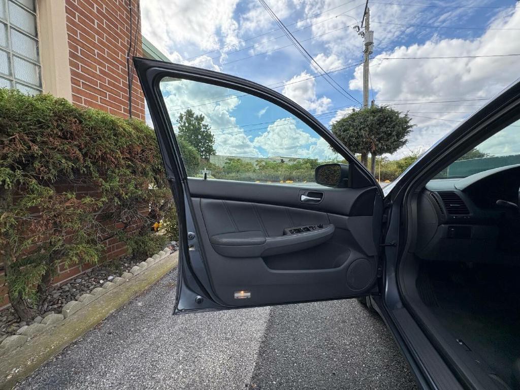 2007 Honda Accord Image 11
