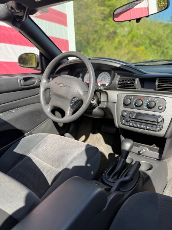 2004 Chrysler Sebring Image 5