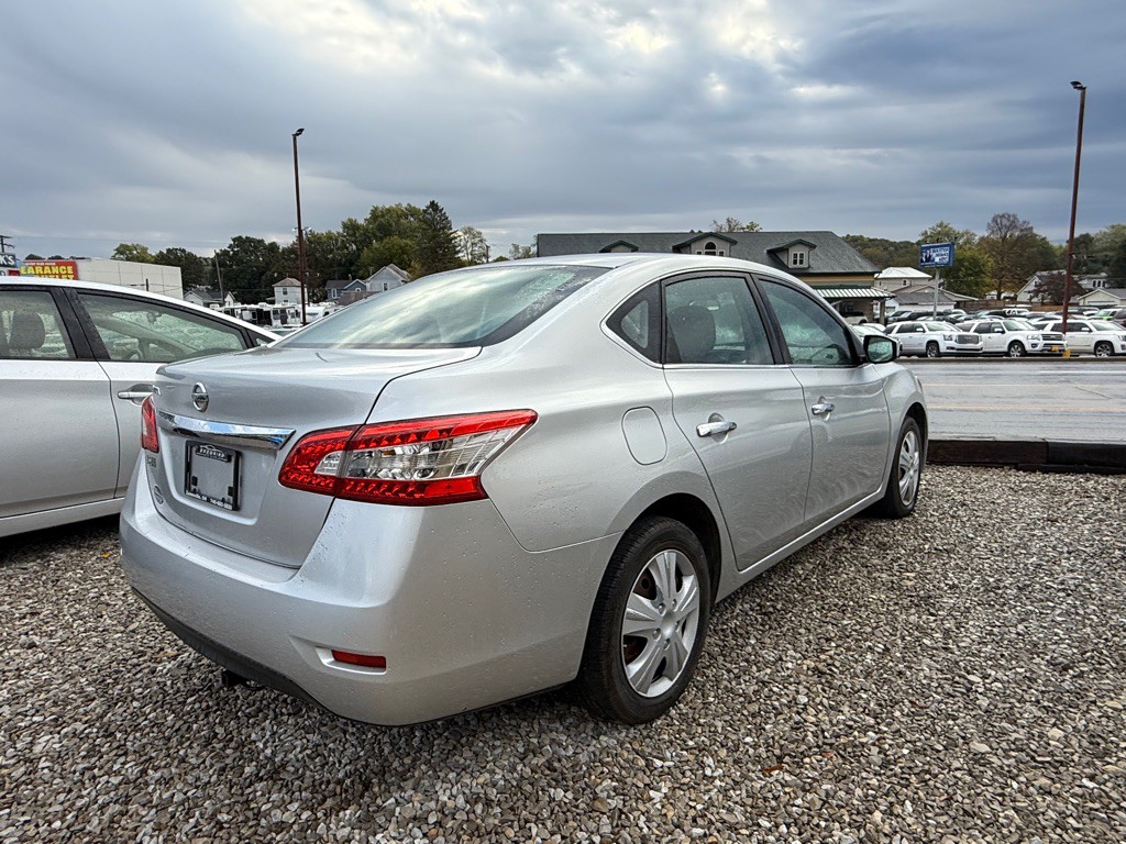 2015 Nissan Sentra Image 4