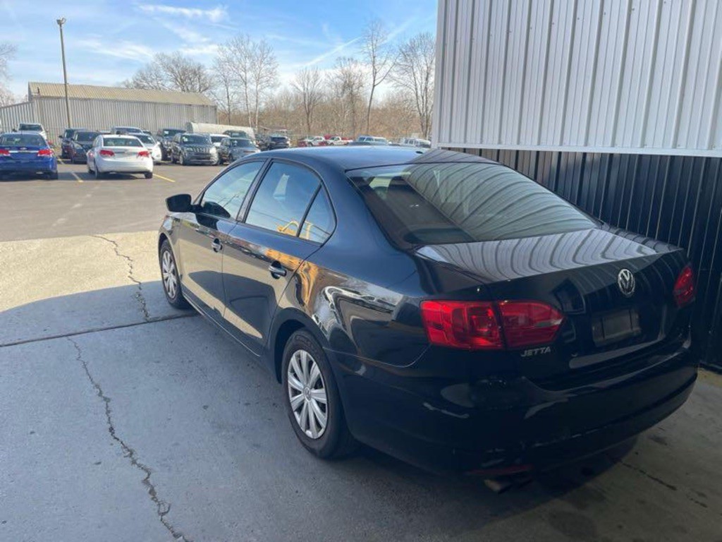 2014 Volkswagen Jetta Image 2