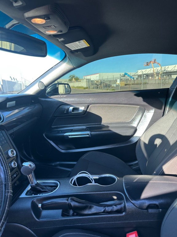 2019 Ford Mustang Image 8