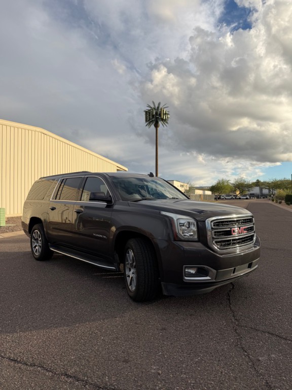 2018 GMC Yukon Image 2