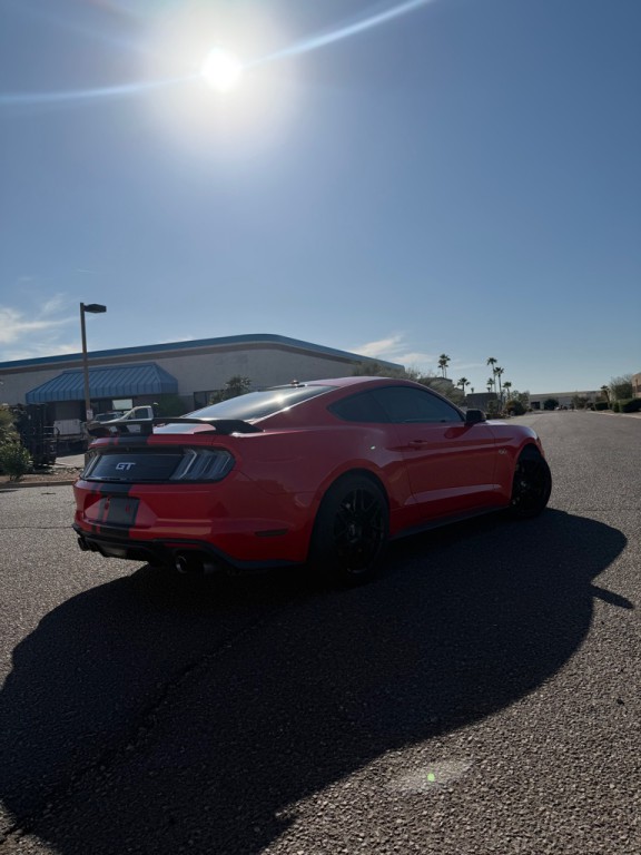 2019 Ford Mustang Image 3