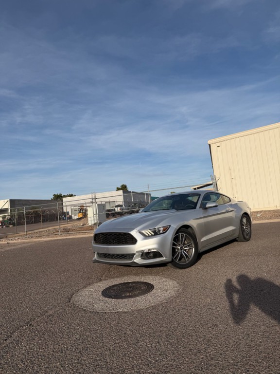 2015 Ford Mustang Image 2
