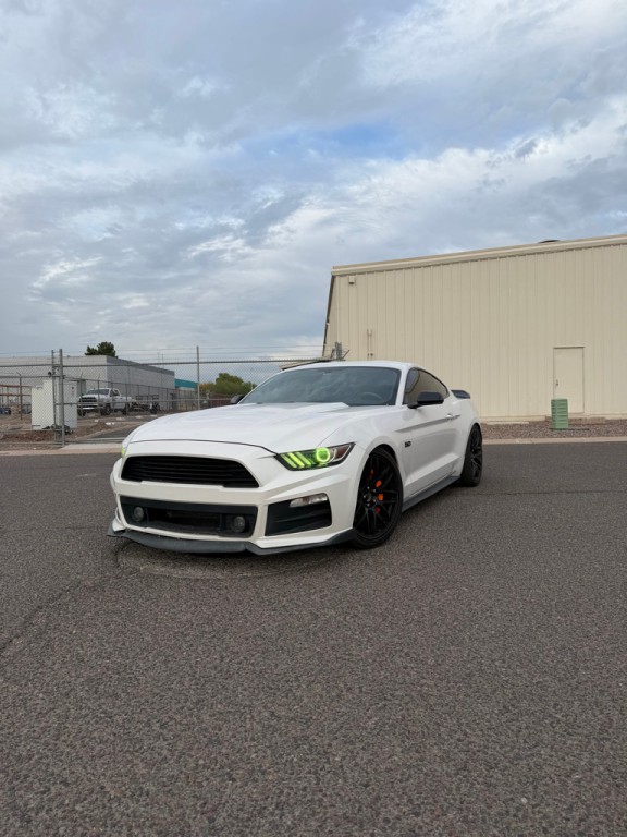 2017 Ford Mustang Image 1