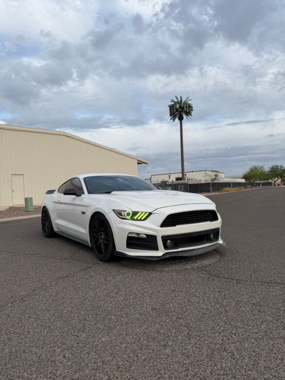 2017 Ford Mustang Image 2