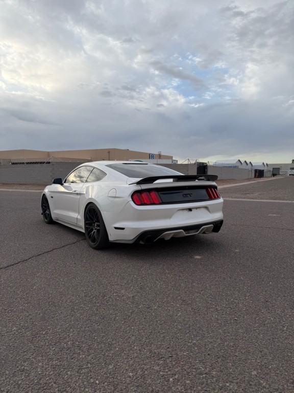 2017 Ford Mustang Image 5