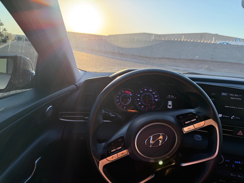 2023 Hyundai Elantra Image 9