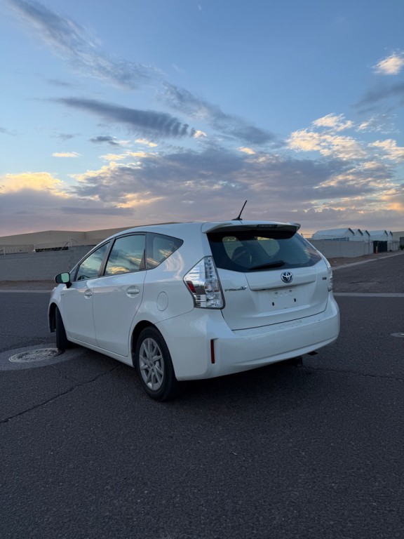 2014 Toyota Prius Image 5