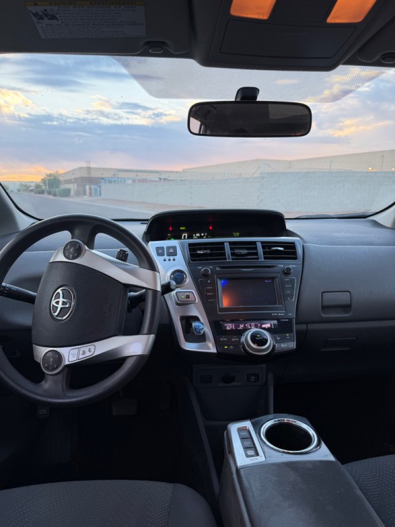 2014 Toyota Prius Image 7