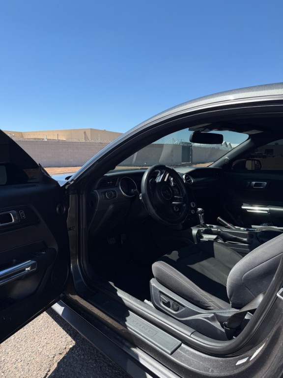 2020 Ford Mustang Image 7