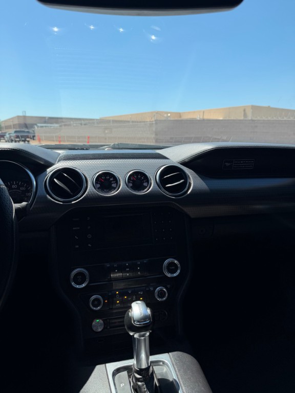 2020 Ford Mustang Image 8