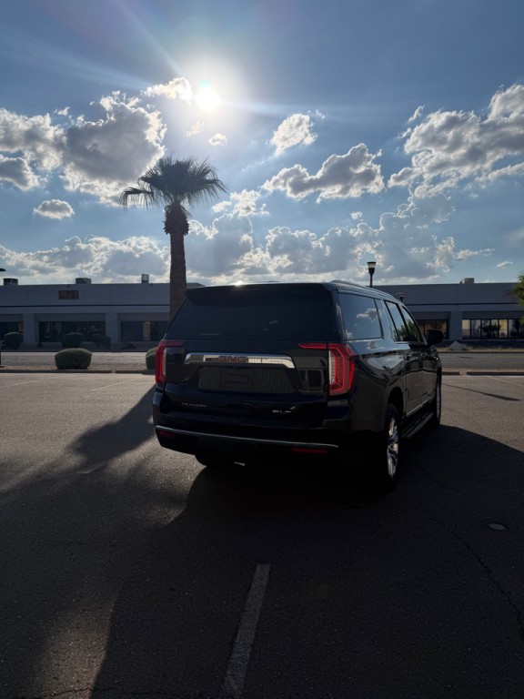 2023 GMC Yukon Image 4