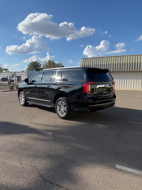 2023 GMC Yukon Image 6