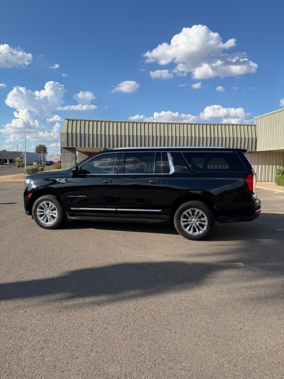 2023 GMC Yukon Image 7