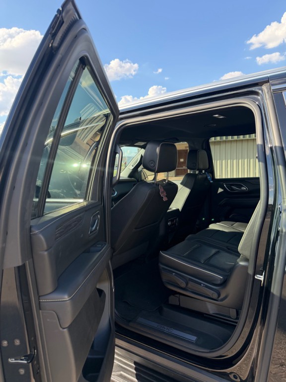 2023 GMC Yukon Image 8