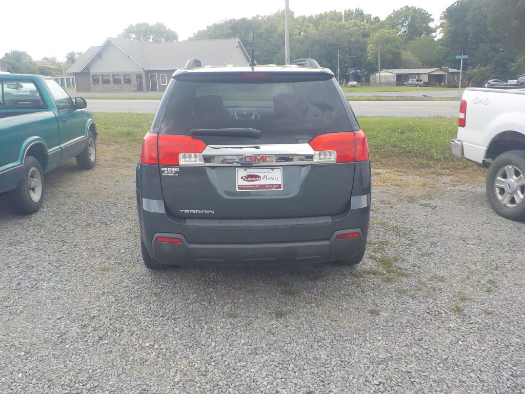2011 GMC Terrain Image 2