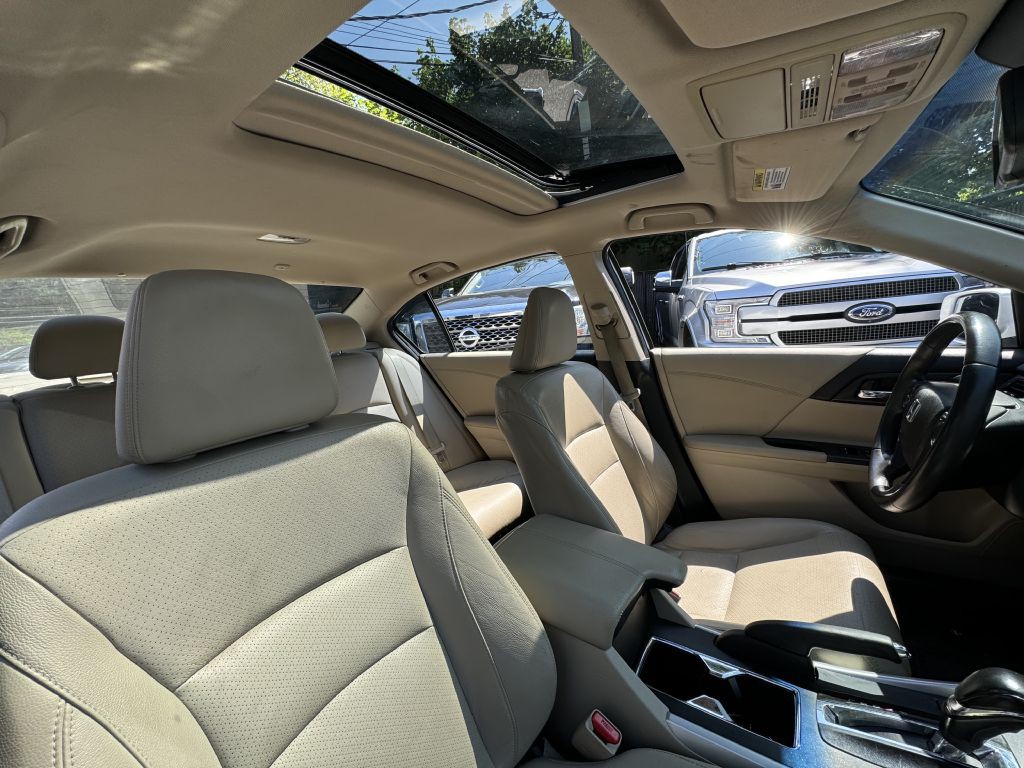 2013 Honda Accord Image 18