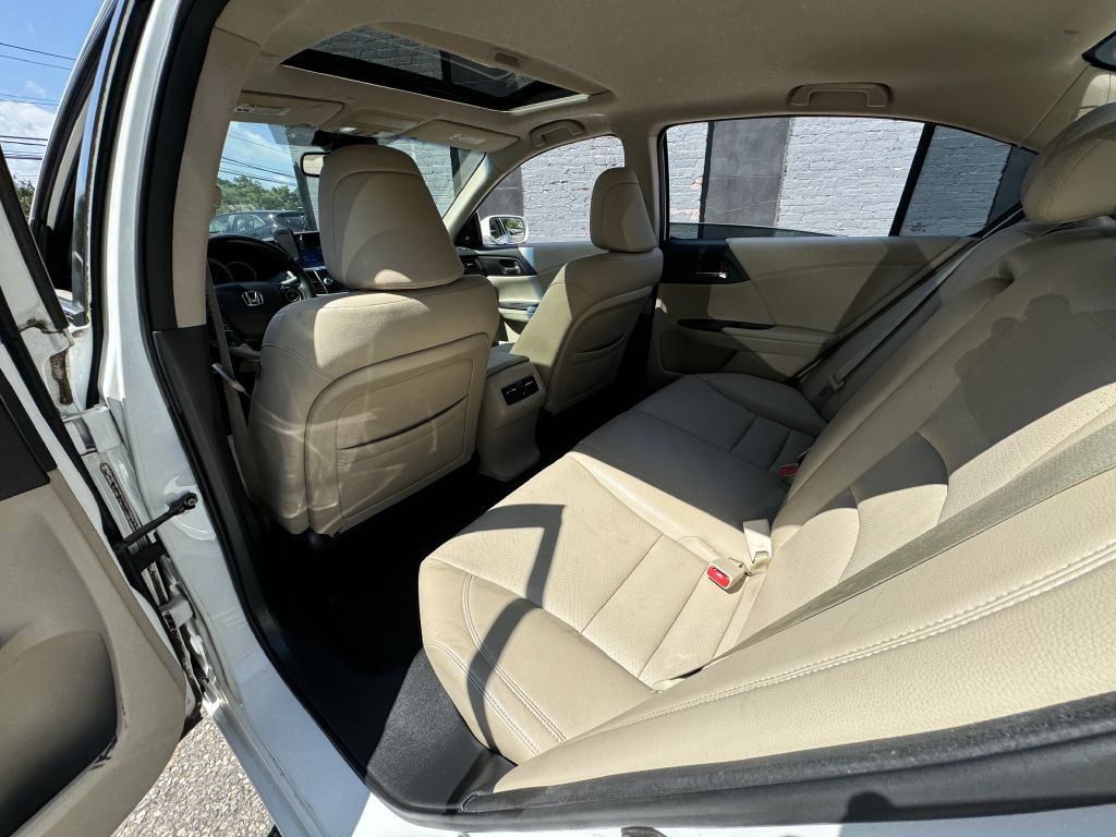 2013 Honda Accord Image 21