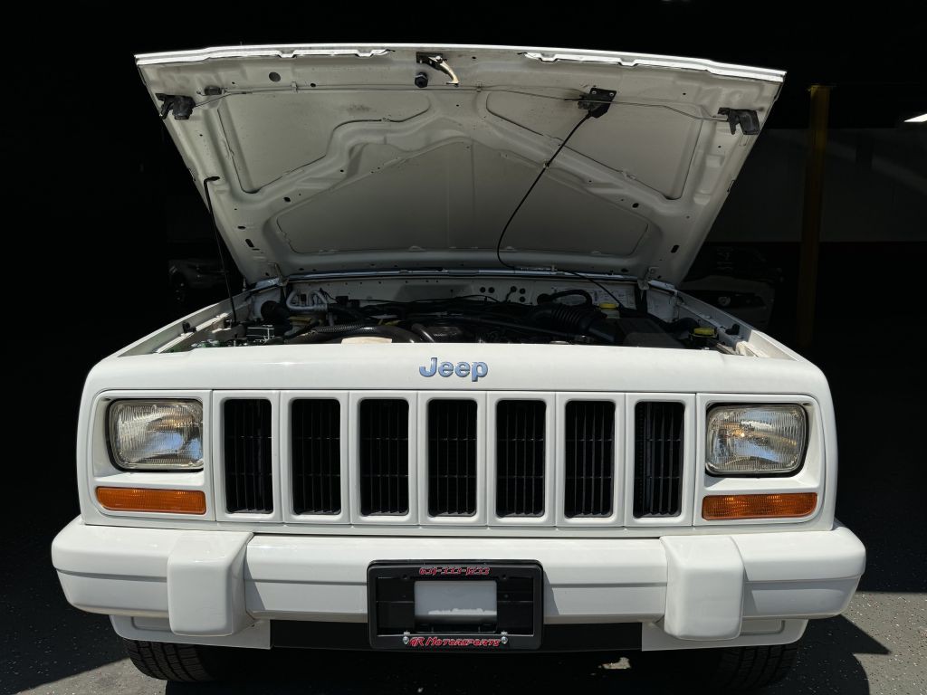2001 Jeep Cherokee Image 10