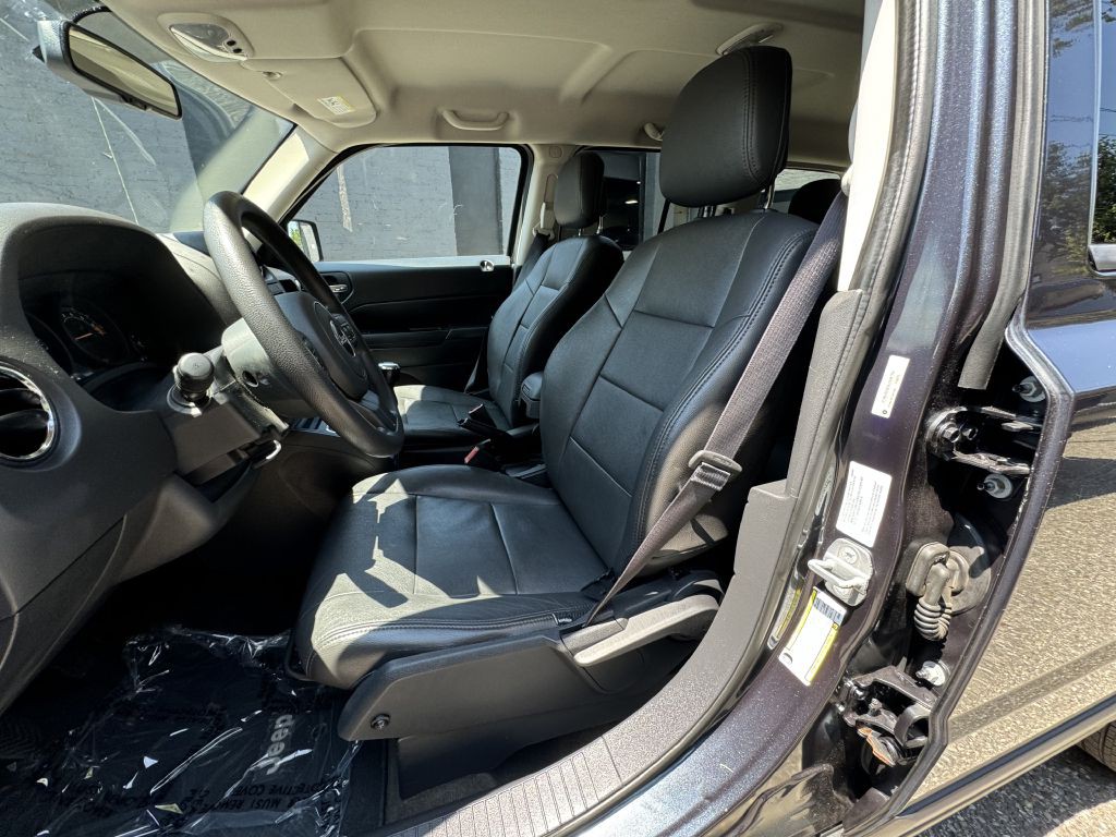 2014 Jeep Patriot Image 12