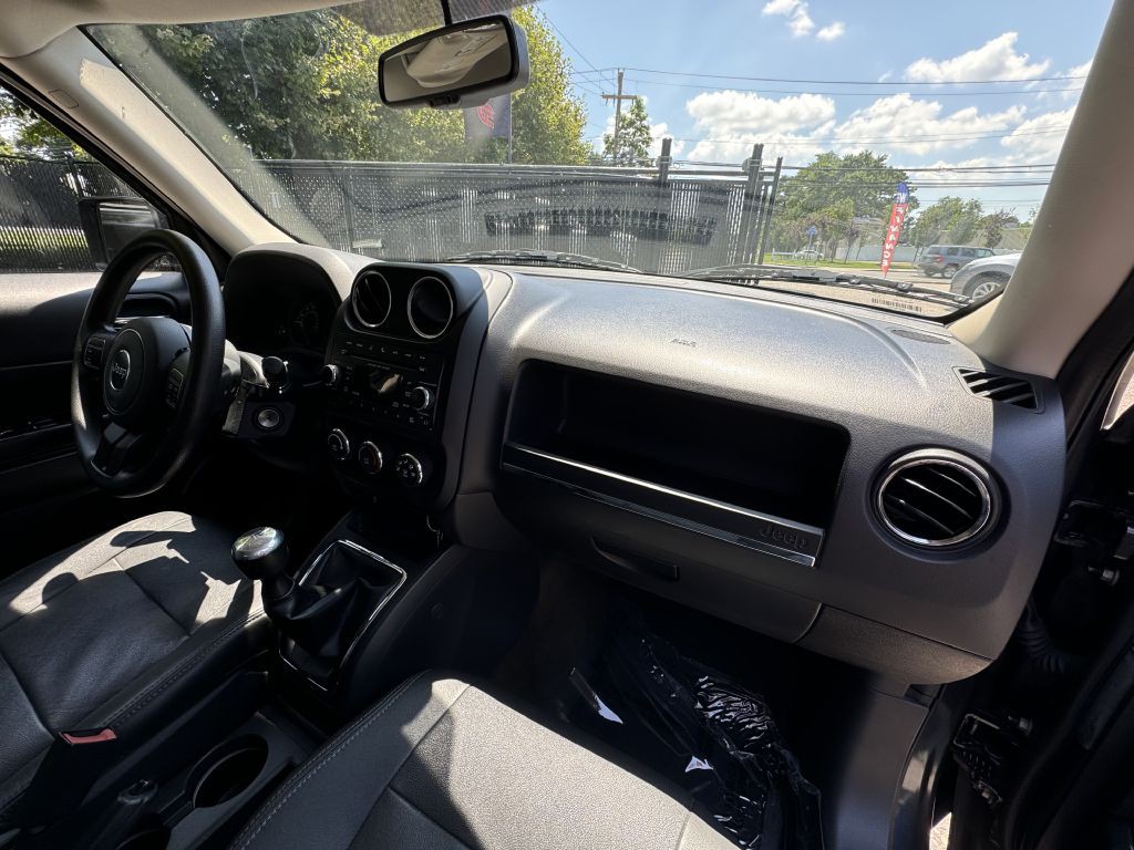 2014 Jeep Patriot Image 16