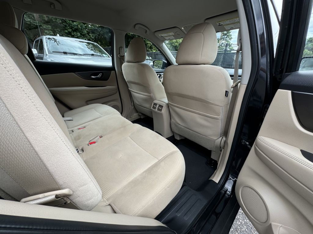 2016 Nissan Rogue Image 19