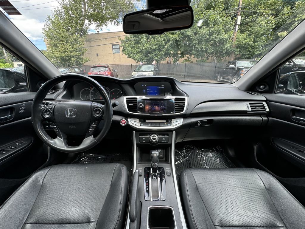 2015 Honda Accord Image 15