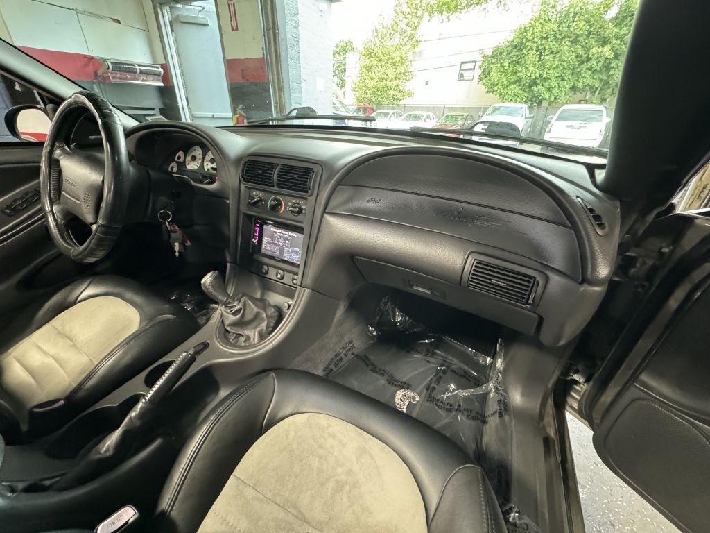 2001 Ford Mustang Image 17
