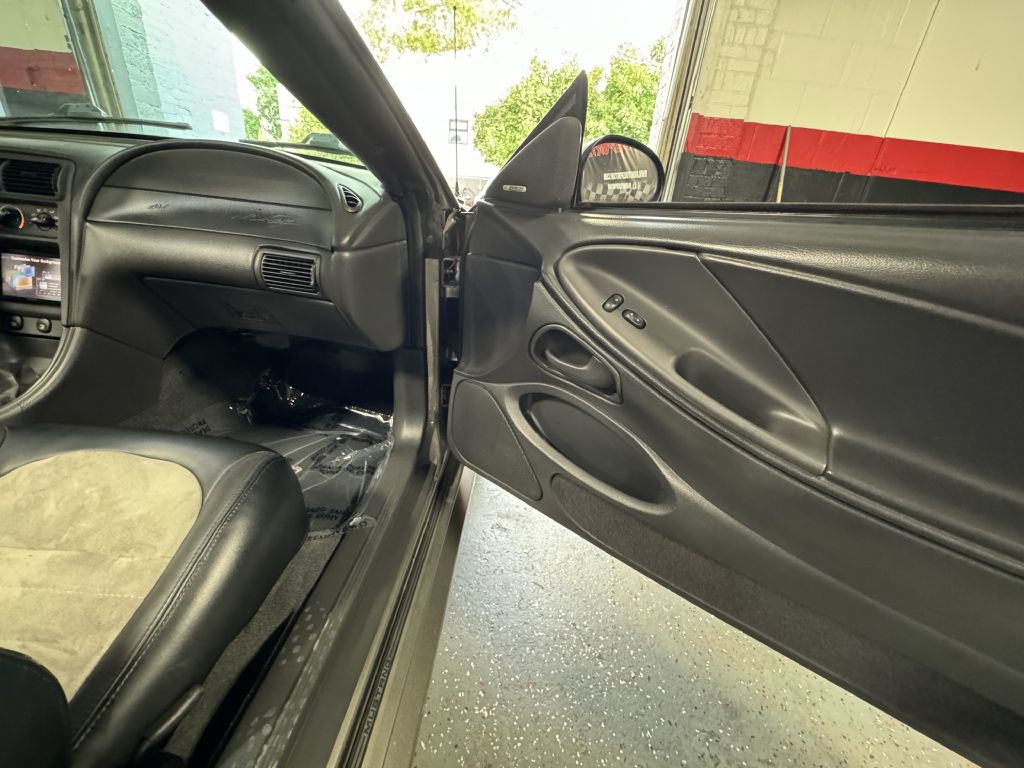 2001 Ford Mustang Image 20