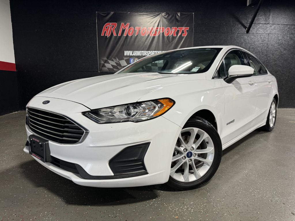 2019 Ford Fusion Image 1