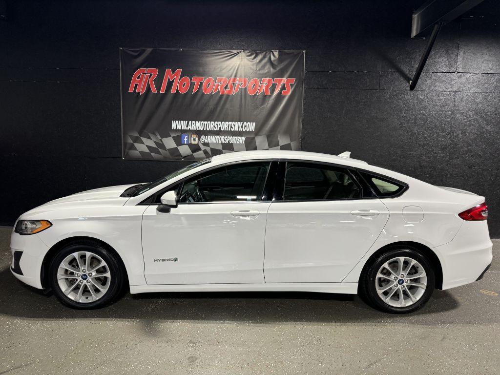 2019 Ford Fusion Image 2