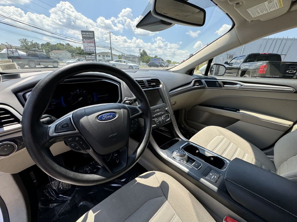 2019 Ford Fusion Image 11