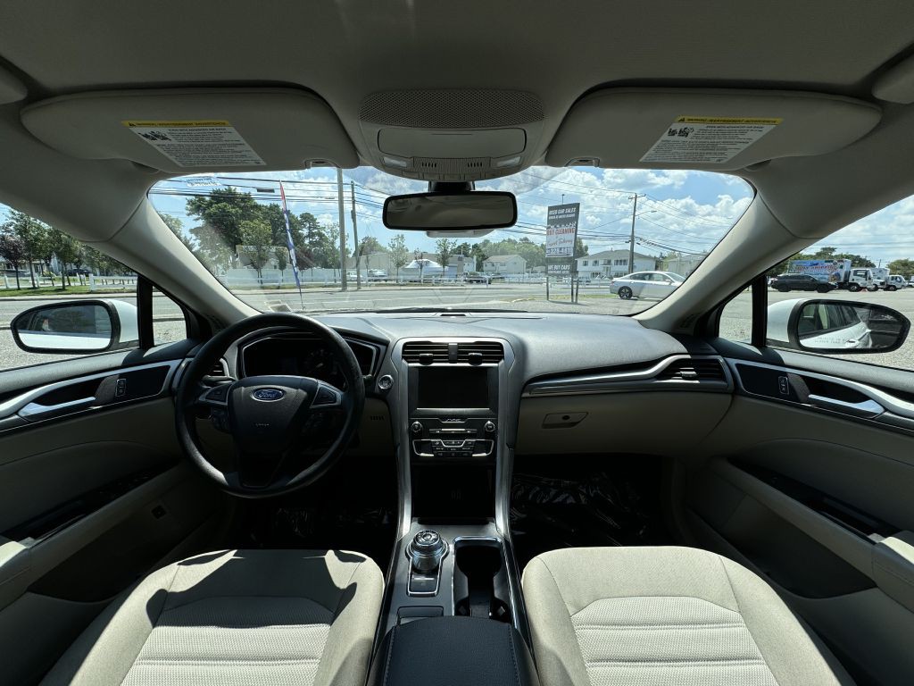 2019 Ford Fusion Image 15