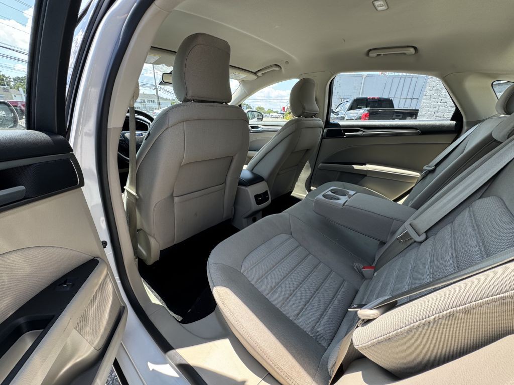 2019 Ford Fusion Image 20