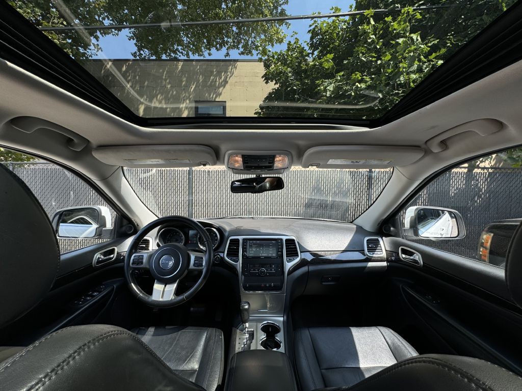 2013 Jeep Grand Cherokee Image 17