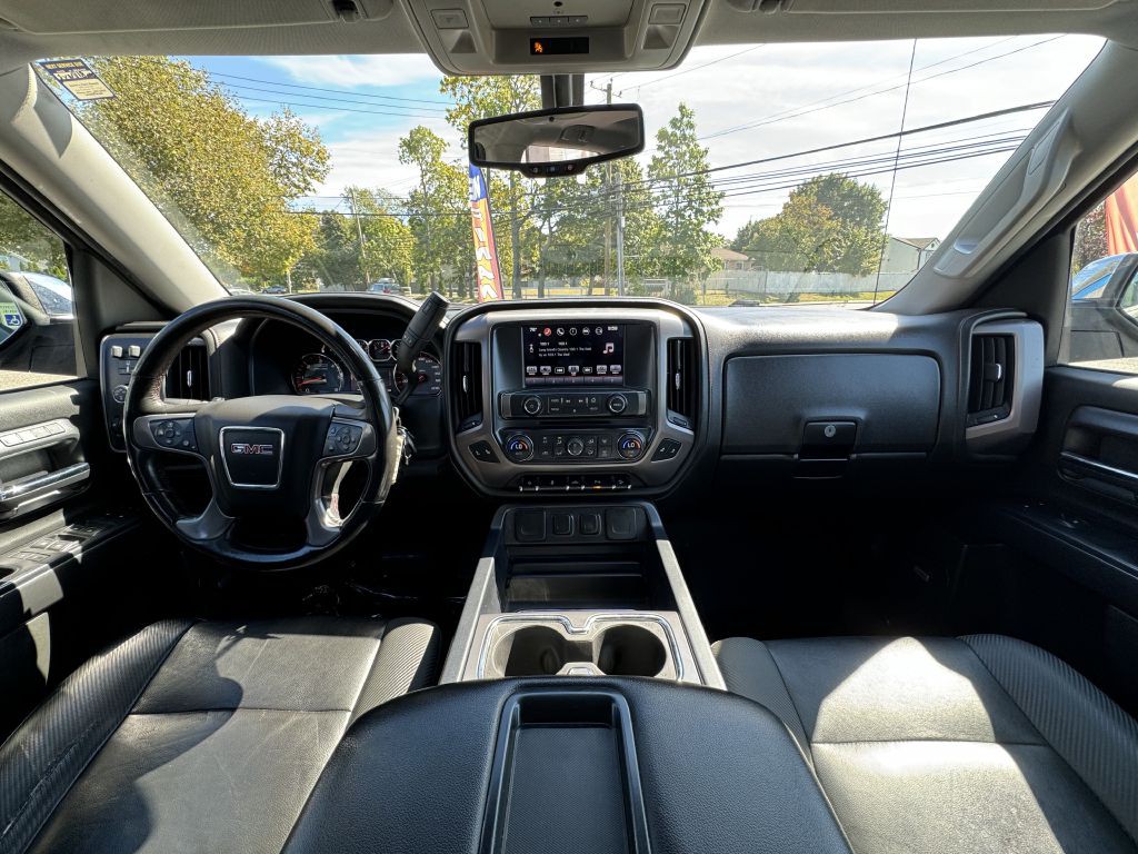 2015 GMC Sierra Image 16