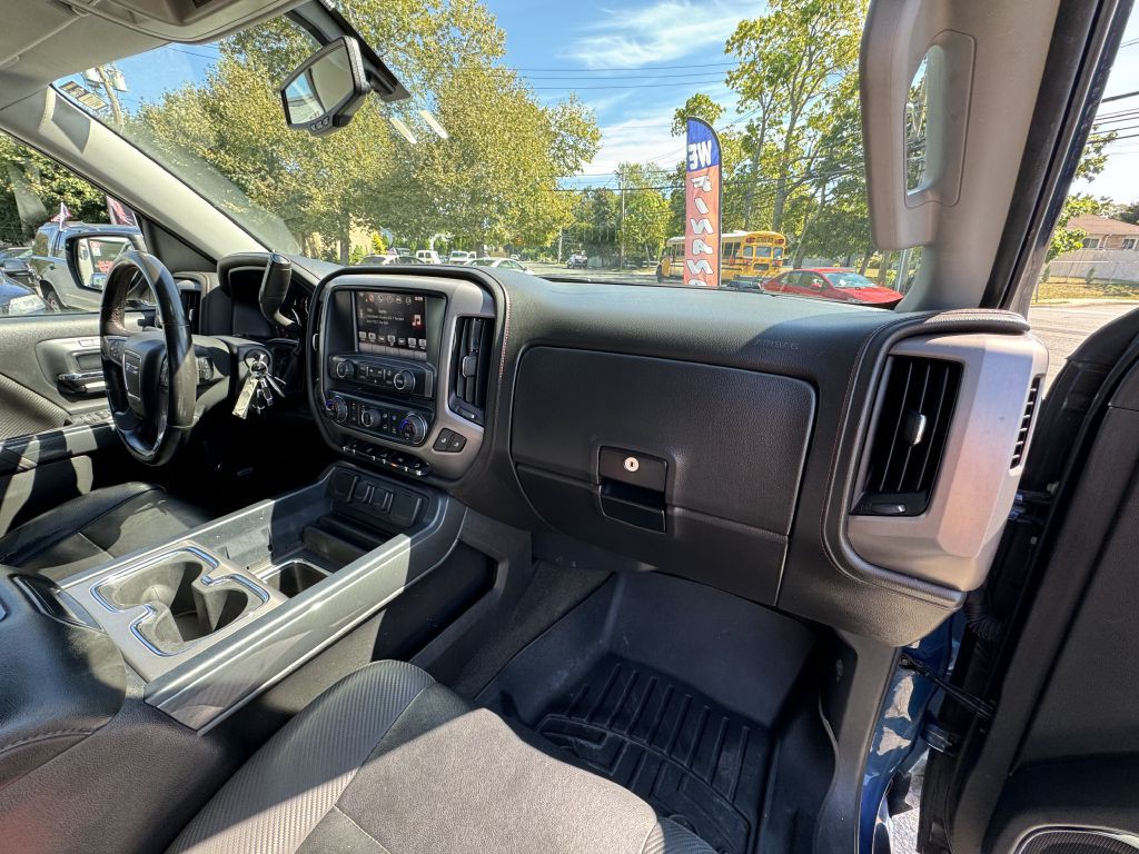 2015 GMC Sierra Image 17