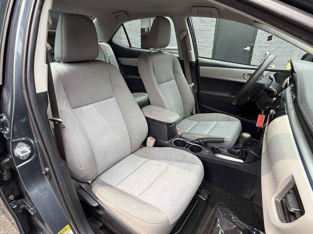 2016 Toyota Corolla Image 15