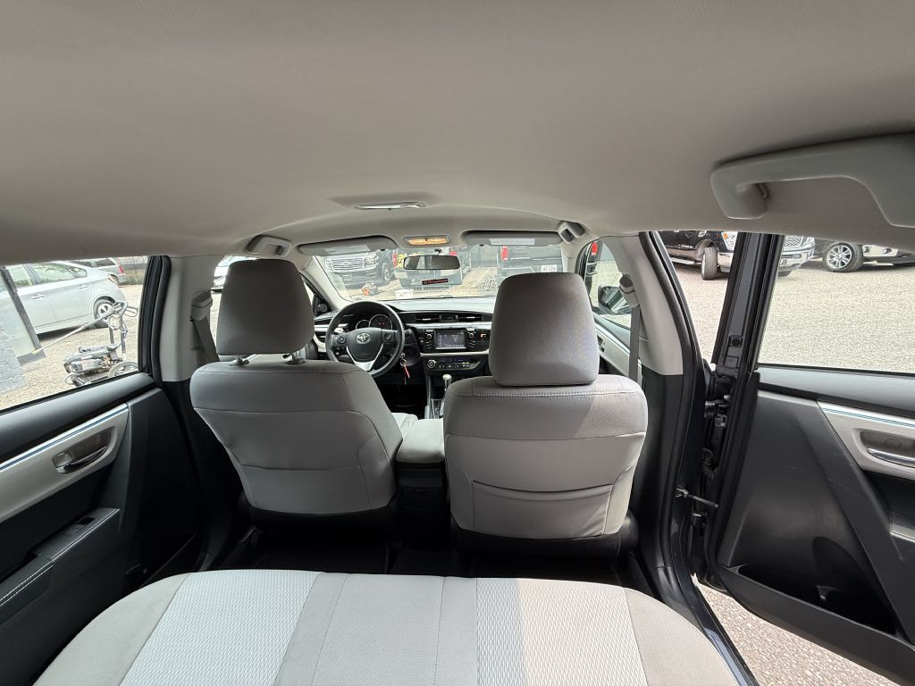 2016 Toyota Corolla Image 21