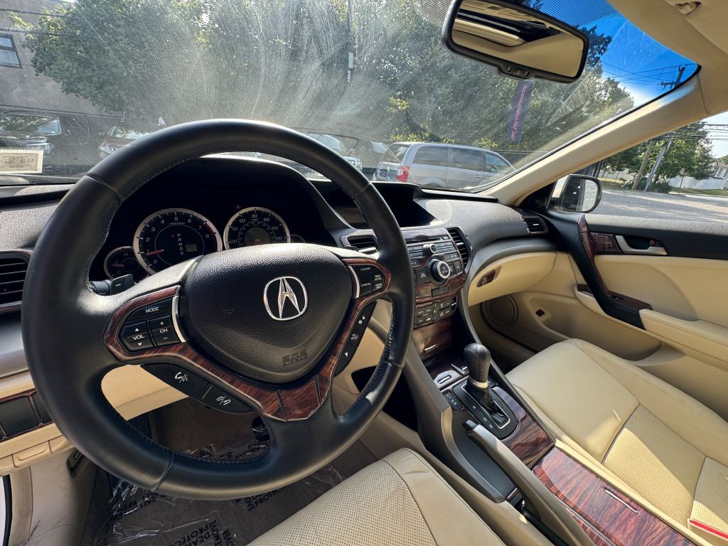 2010 Acura TSX Image 9