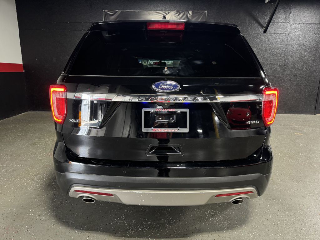 2016 Ford Explorer Image 4