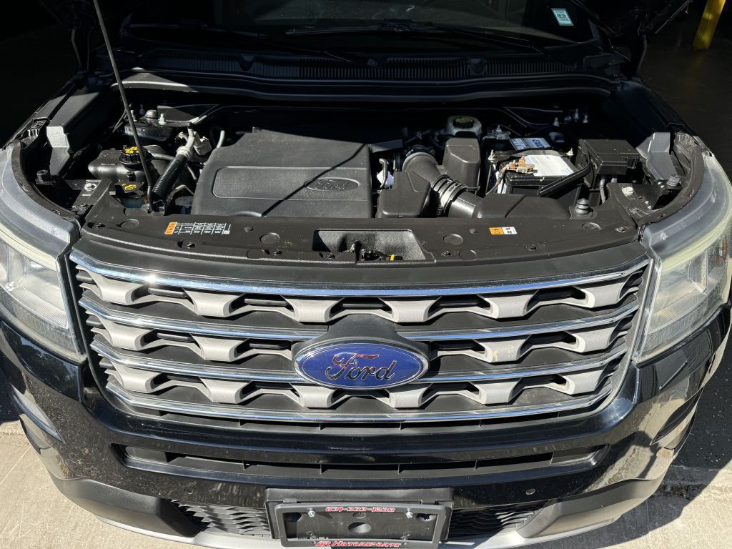 2016 Ford Explorer Image 9