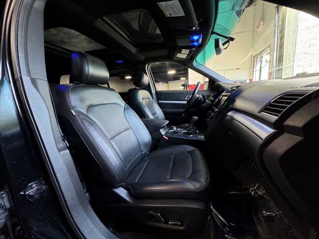 2016 Ford Explorer Image 19