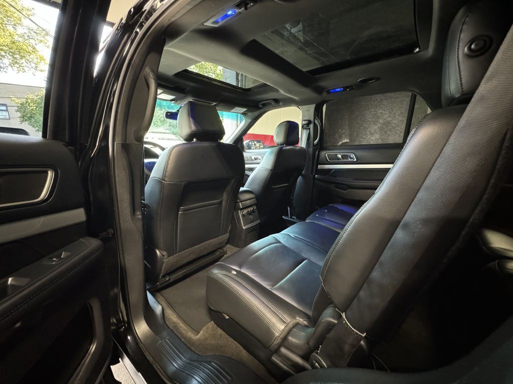 2016 Ford Explorer Image 20